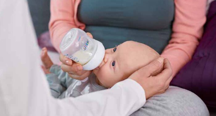 bottlefeeding 