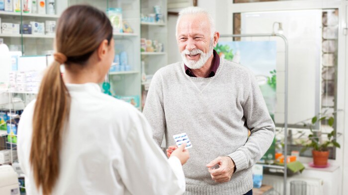 9 things to discuss with your pharmacist about your COPD meds