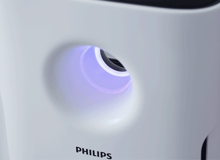 Air purifier showing level of air quality through its sensor