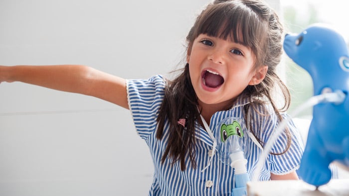 Kid with nebuliser