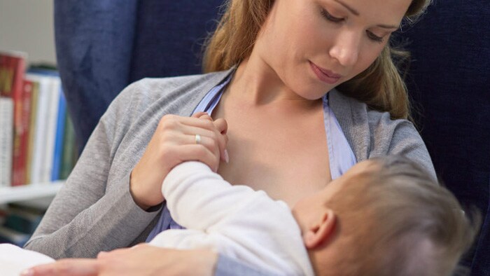Answers to your 10 breastfeeding questions