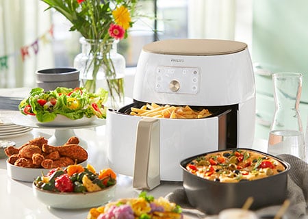 Smart chef programs for popular dishes, Airfryer with rapid technology
