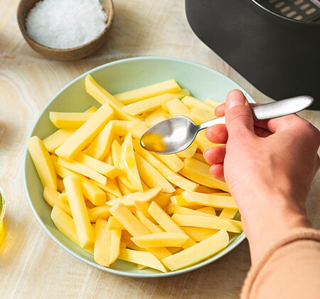 Philips Airfryer Essential XL, fry with up to 90% less fat