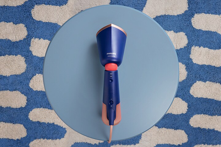 Watch Philips Handheld Steamer 5000 Series in action